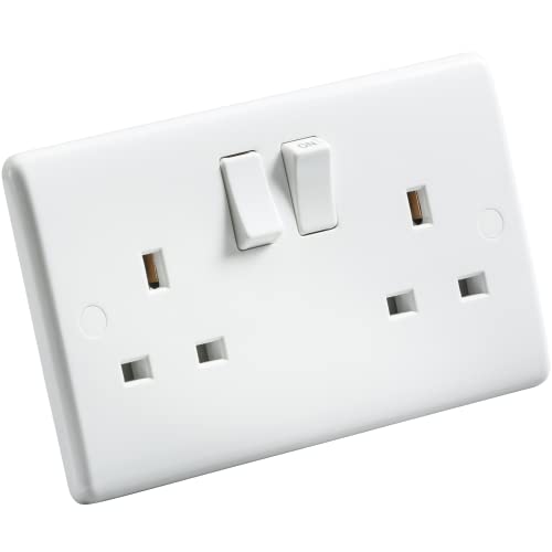 Knightsbridge CU9000S Curved E... Switched Socket, 230 V, White - down 38.21% (£1.41) to £2.28 from £3.69