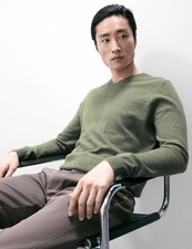 Marks & Spencer Mens Green Cashmere V-Neck Long sleeved Jumper - M&S